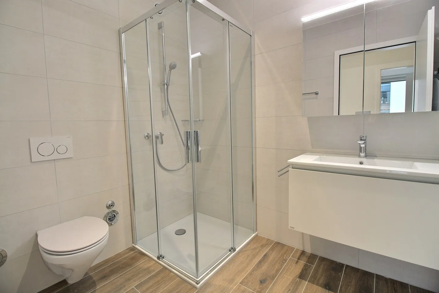 Wunderschöne 4,5-Zimmer-Wohnung zur Miete in Marly - Foto 2 von 11