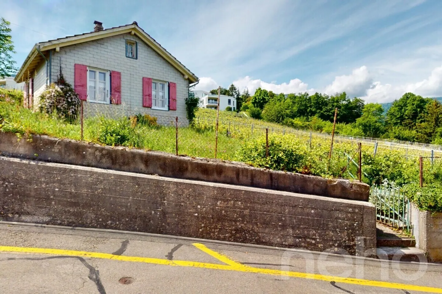 Magnifica casa indipendente da ristrutturare a Boudry - Foto 3 di 13