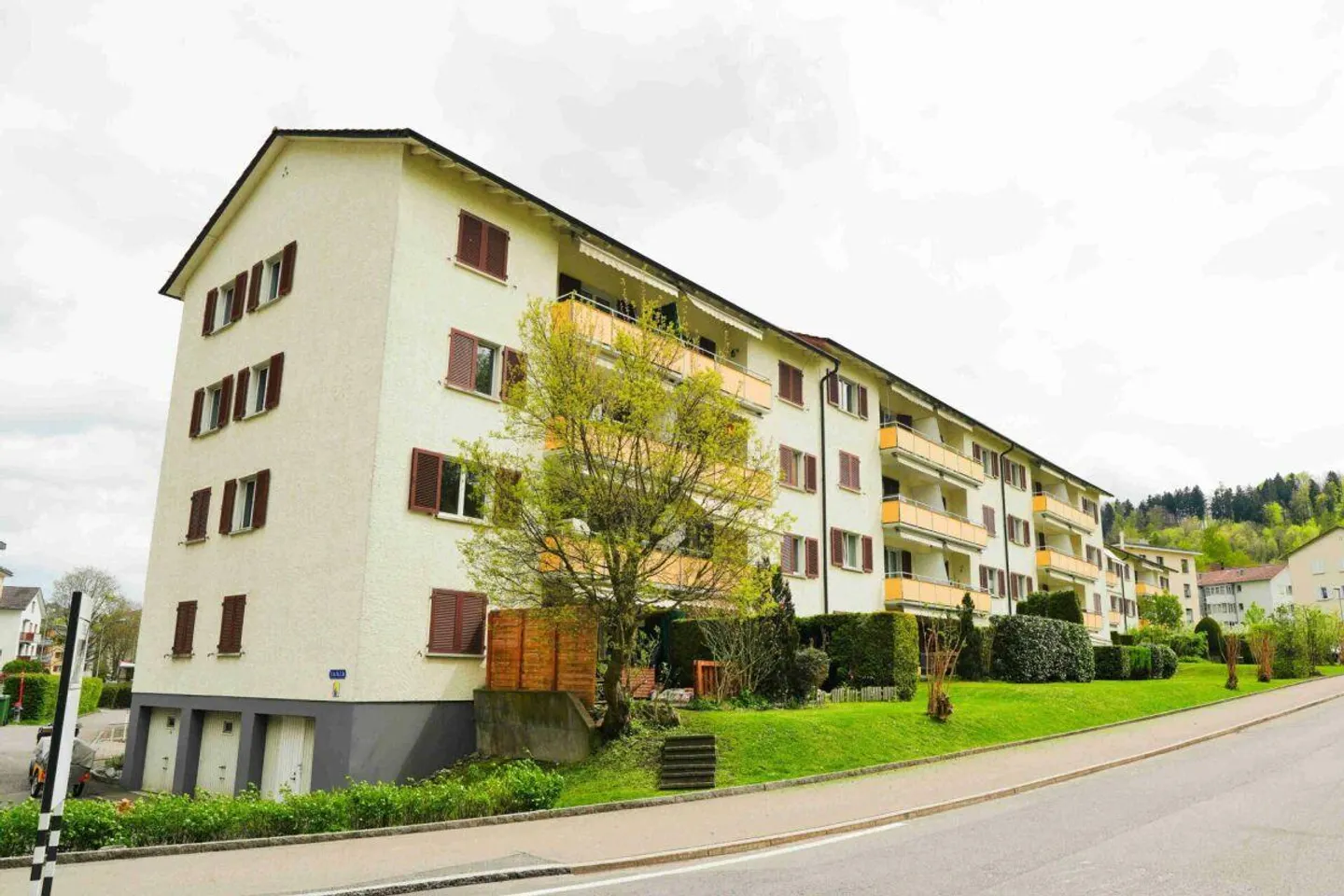 Appartement confortable de 3,5 pièces près du centre - Photo 1 sur 12