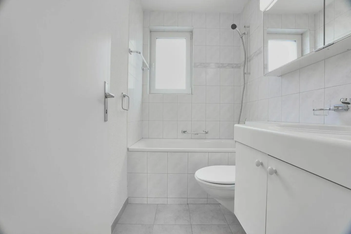 Appartement confortable de 3,5 pièces près du centre - Photo 5 sur 12