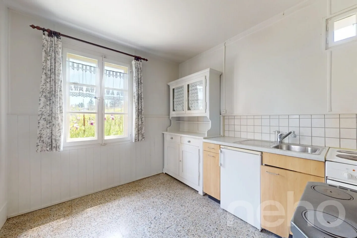 Magnifica casa indipendente da ristrutturare a Boudry - Foto 11 di 13