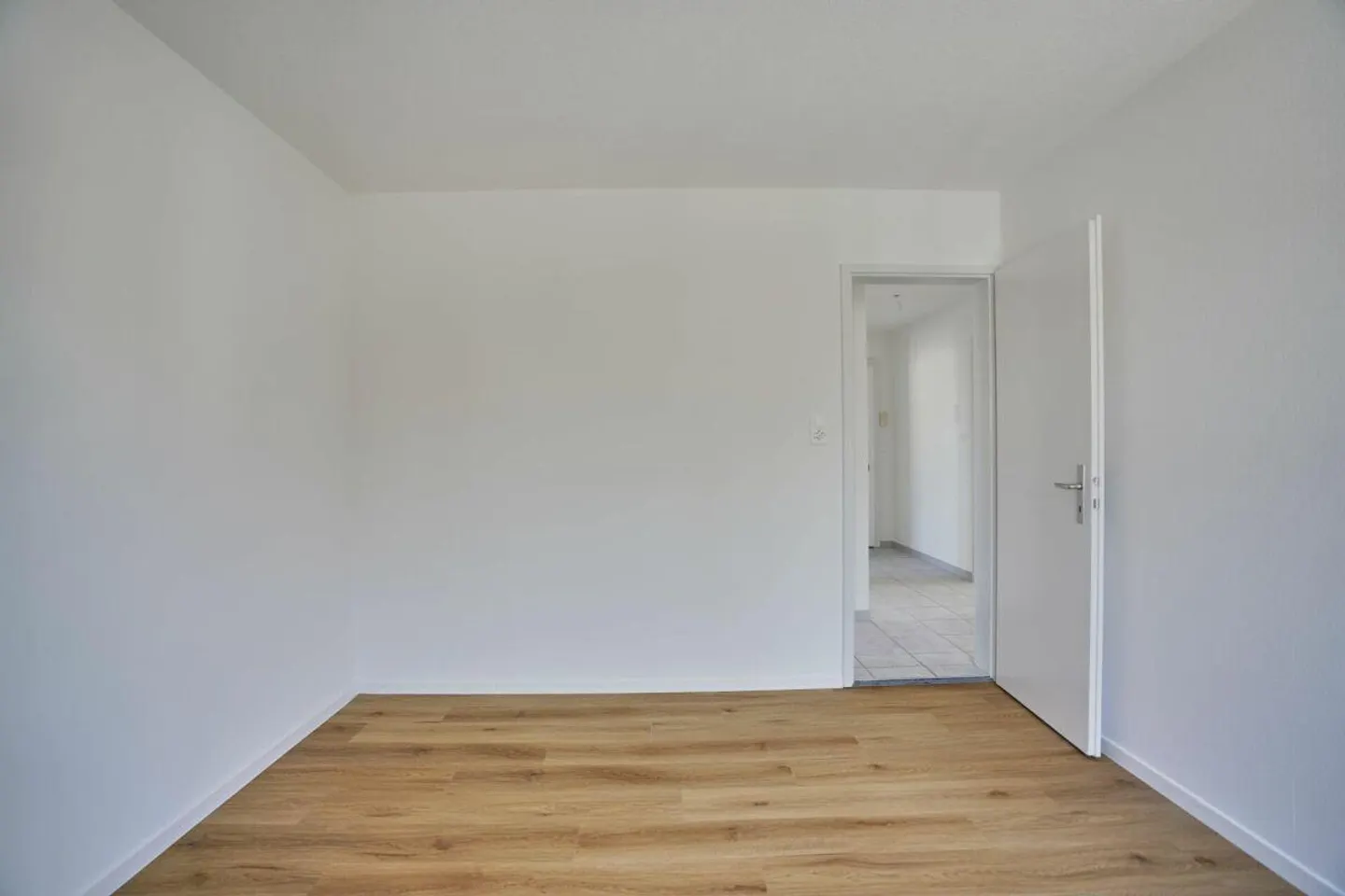 Appartement confortable de 3,5 pièces près du centre - Photo 9 sur 12