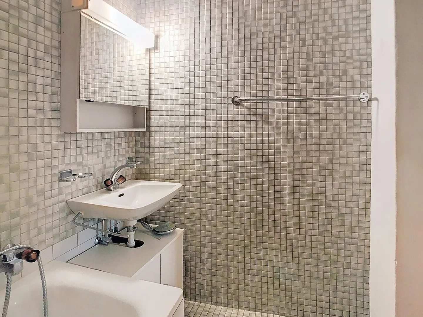 Schönes Studio mit Charakter - Foto 3 von 10