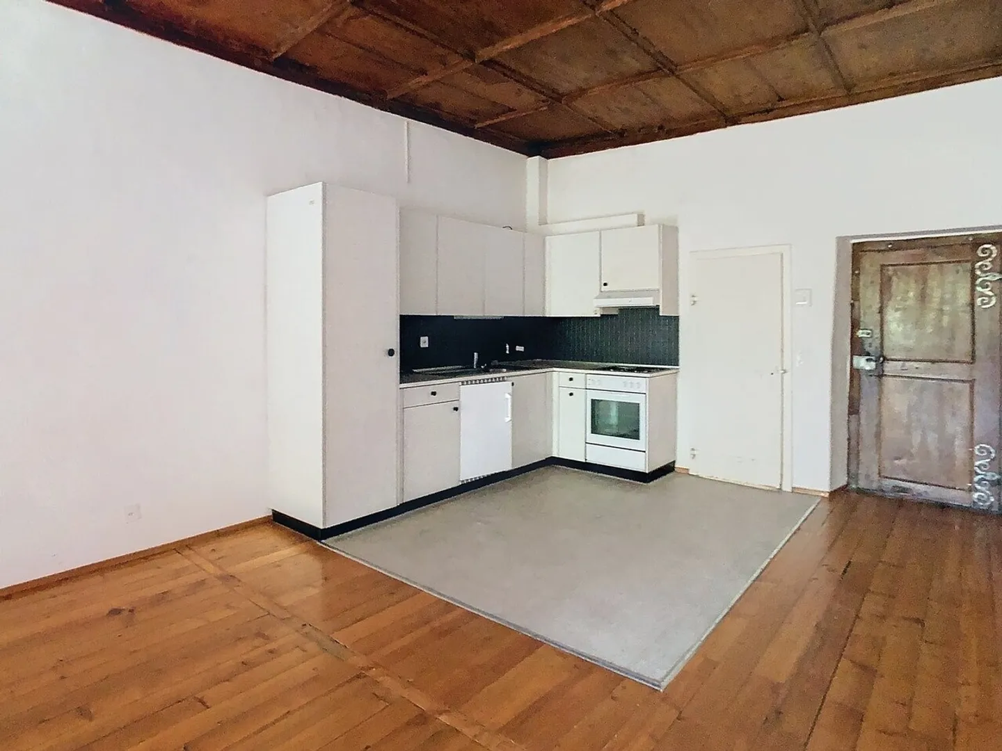 Schönes Studio mit Charakter - Foto 8 von 10