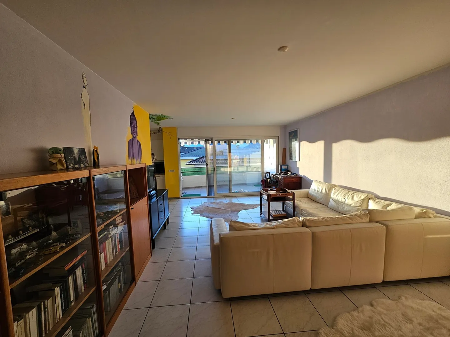Charmante 4,5-Zimmer-Wohnung mit großer Terrasse in Gordola - Foto 2 von 12