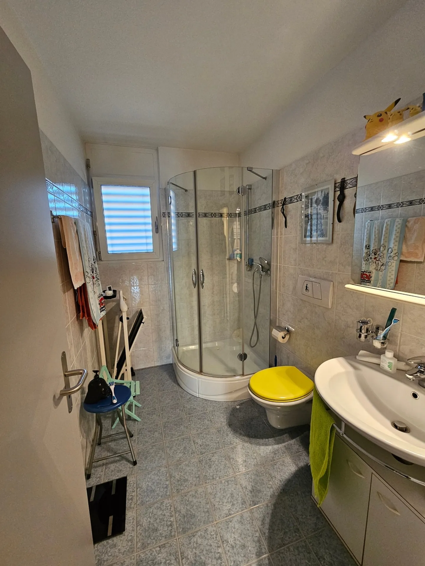 Charmante 4,5-Zimmer-Wohnung mit großer Terrasse in Gordola - Foto 9 von 12