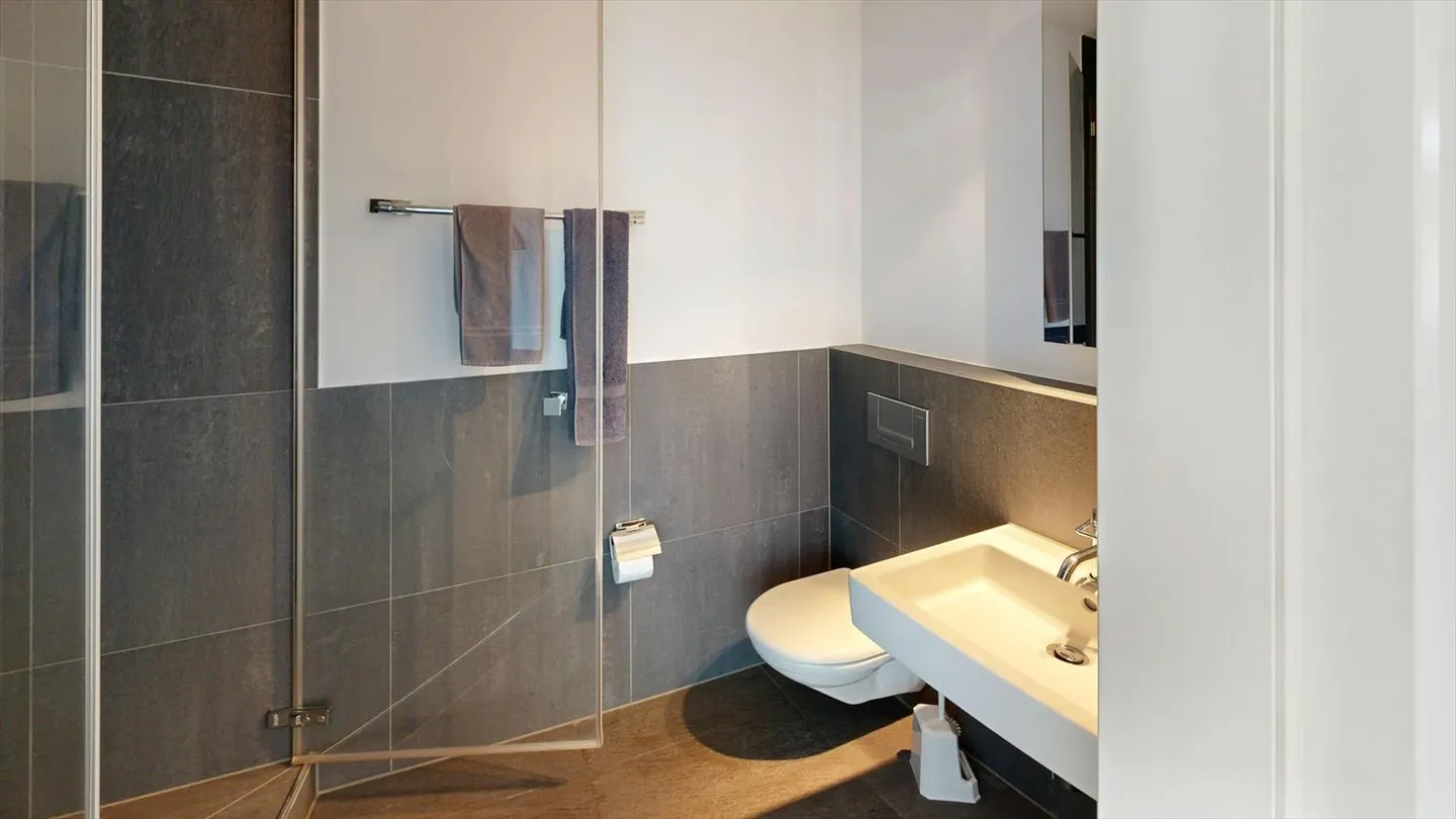 Lumineux, moderne et extraordinaire - Votre nouveau loft professionnel - Photo 5 sur 6