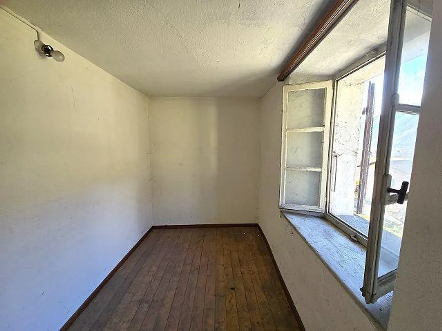 Grande proprietà con casa e due stalle da ampliare / Grande pro... - Foto 10 di 13