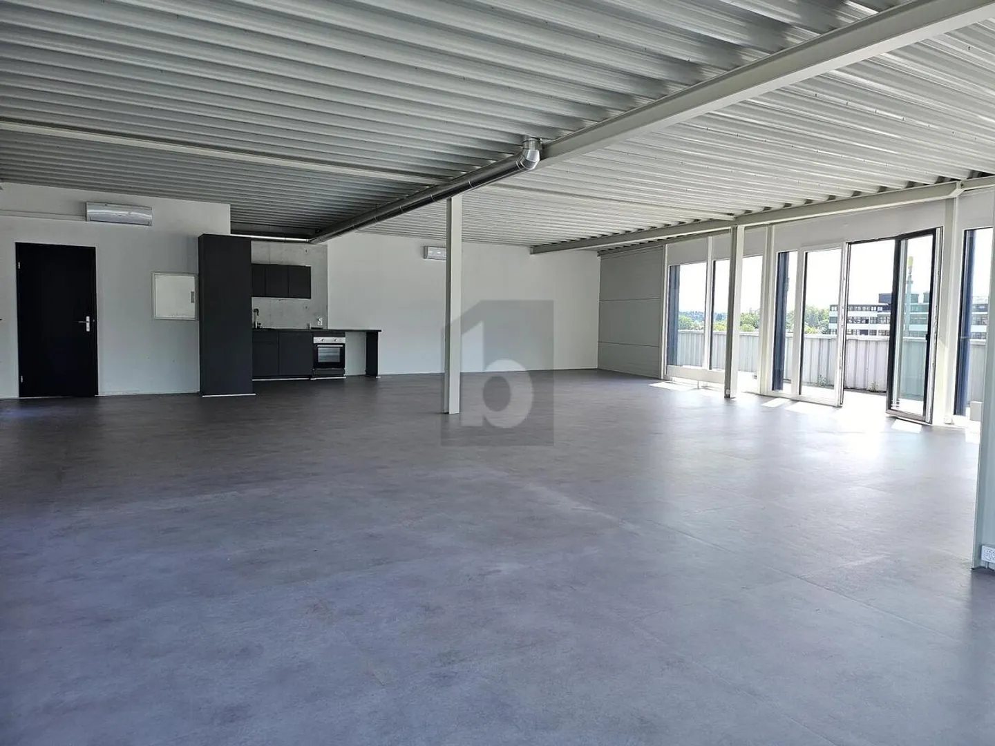 UFFICIO LOFT IN POSIZIONE TOP CON TERRAZZA - Foto 3 di 6