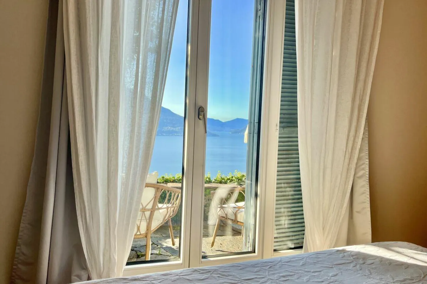Affascinante casa di villaggio completamente arredata con giardino e vista lago - Foto 9 di 30