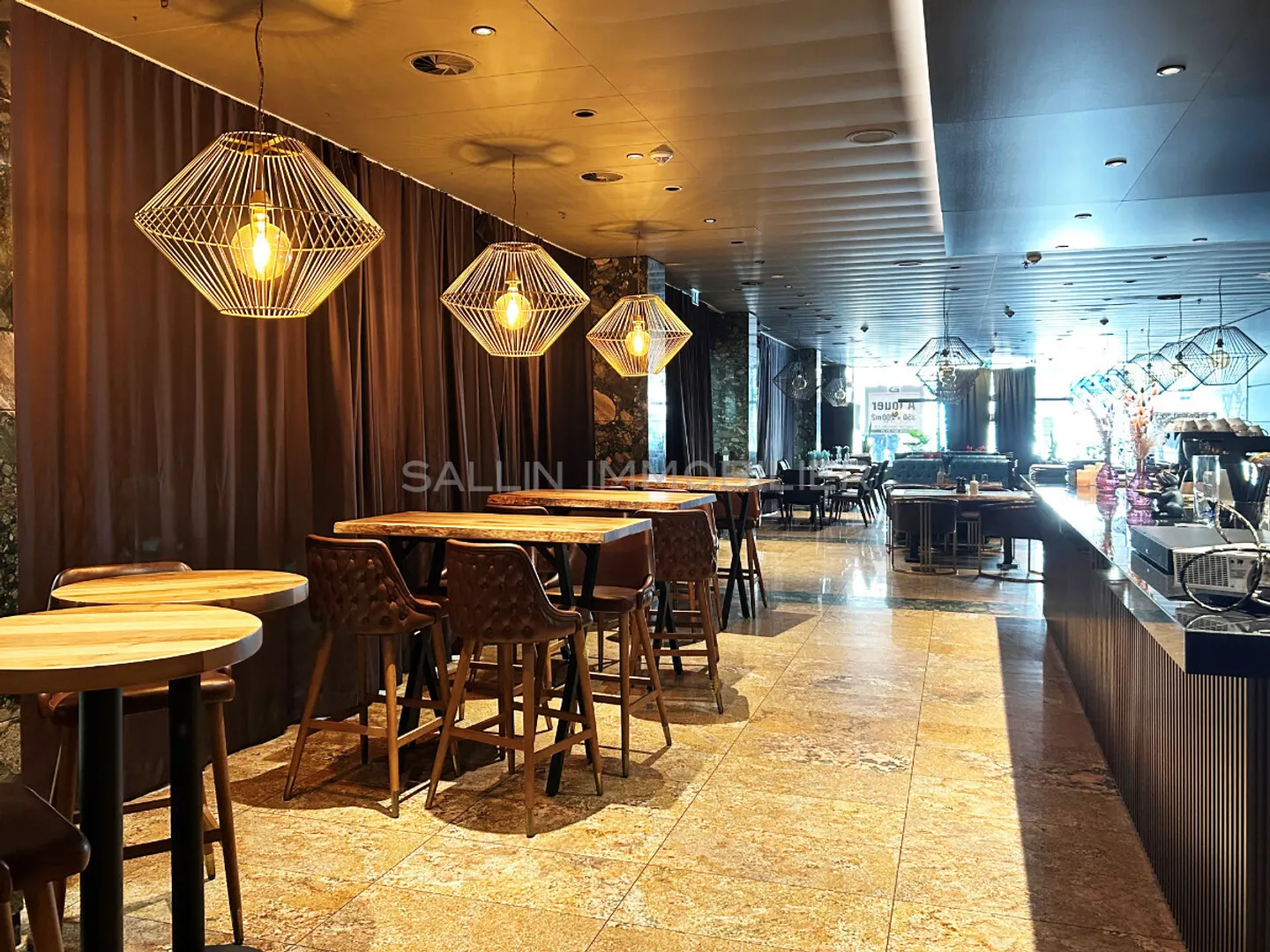 RESTAURANT/COMMERCIAL SPACE OF 418 M2 - Photo 10 of 21