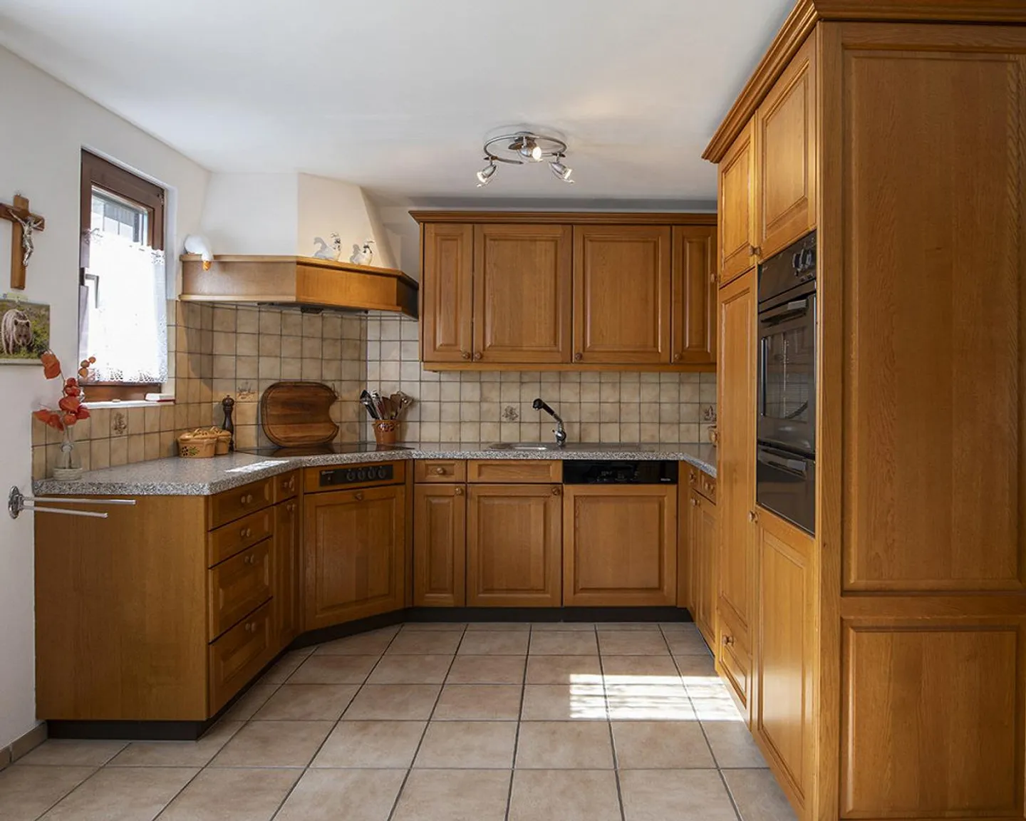 House with terrace idyll and Mediterranean garden flair - Photo 8 of 30