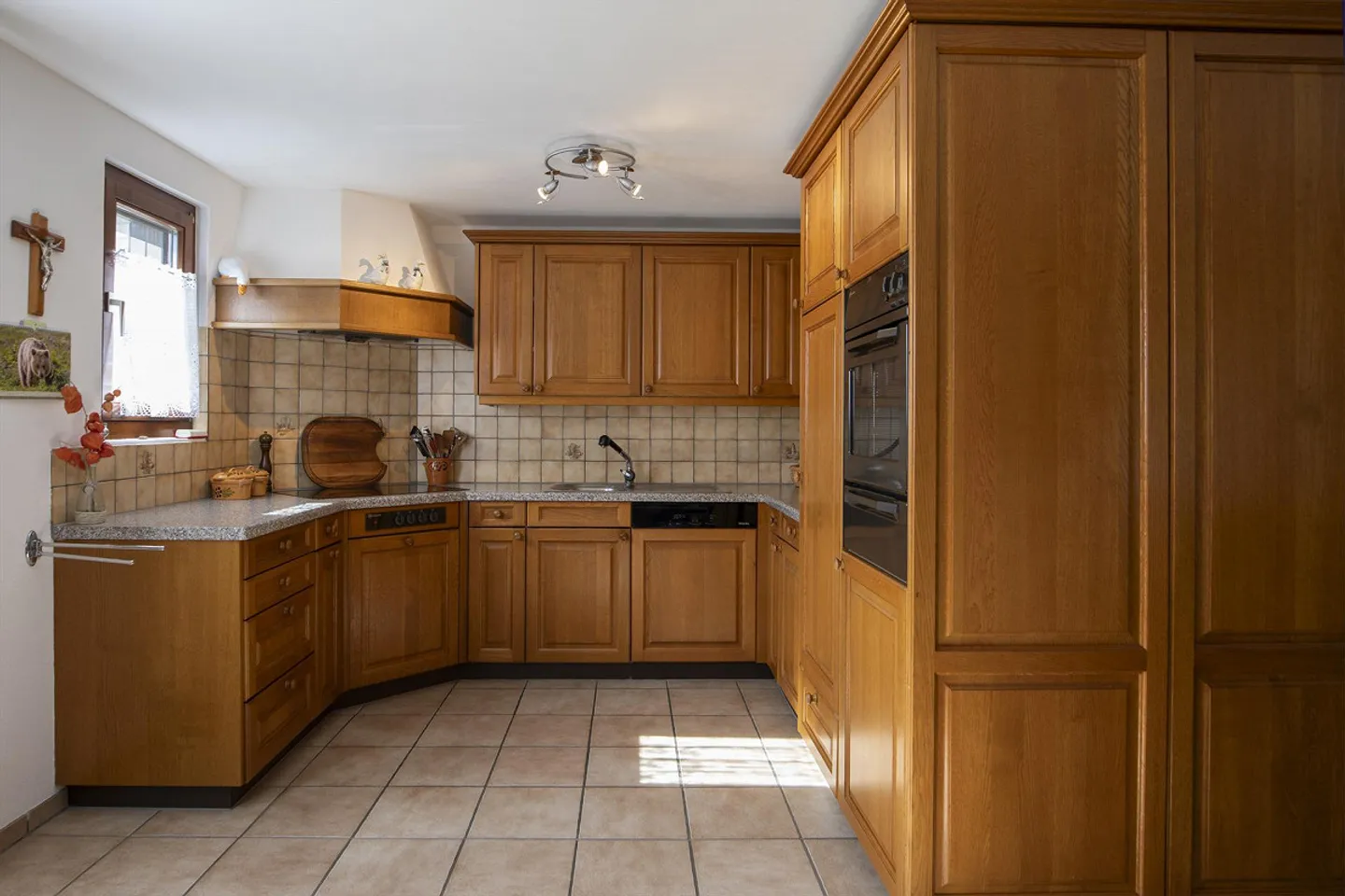 House with terrace idyll and Mediterranean garden flair - Photo 12 of 30