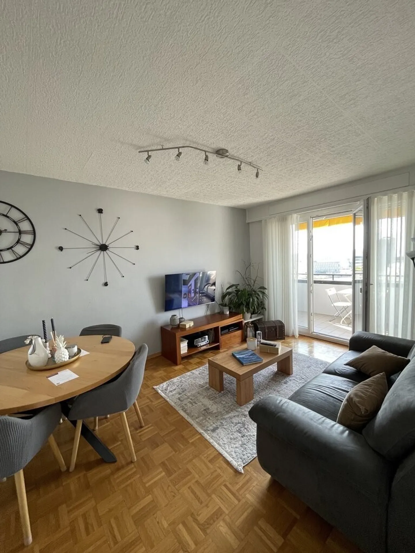 Appartement Charmant à Renens - Photo 2 sur 8