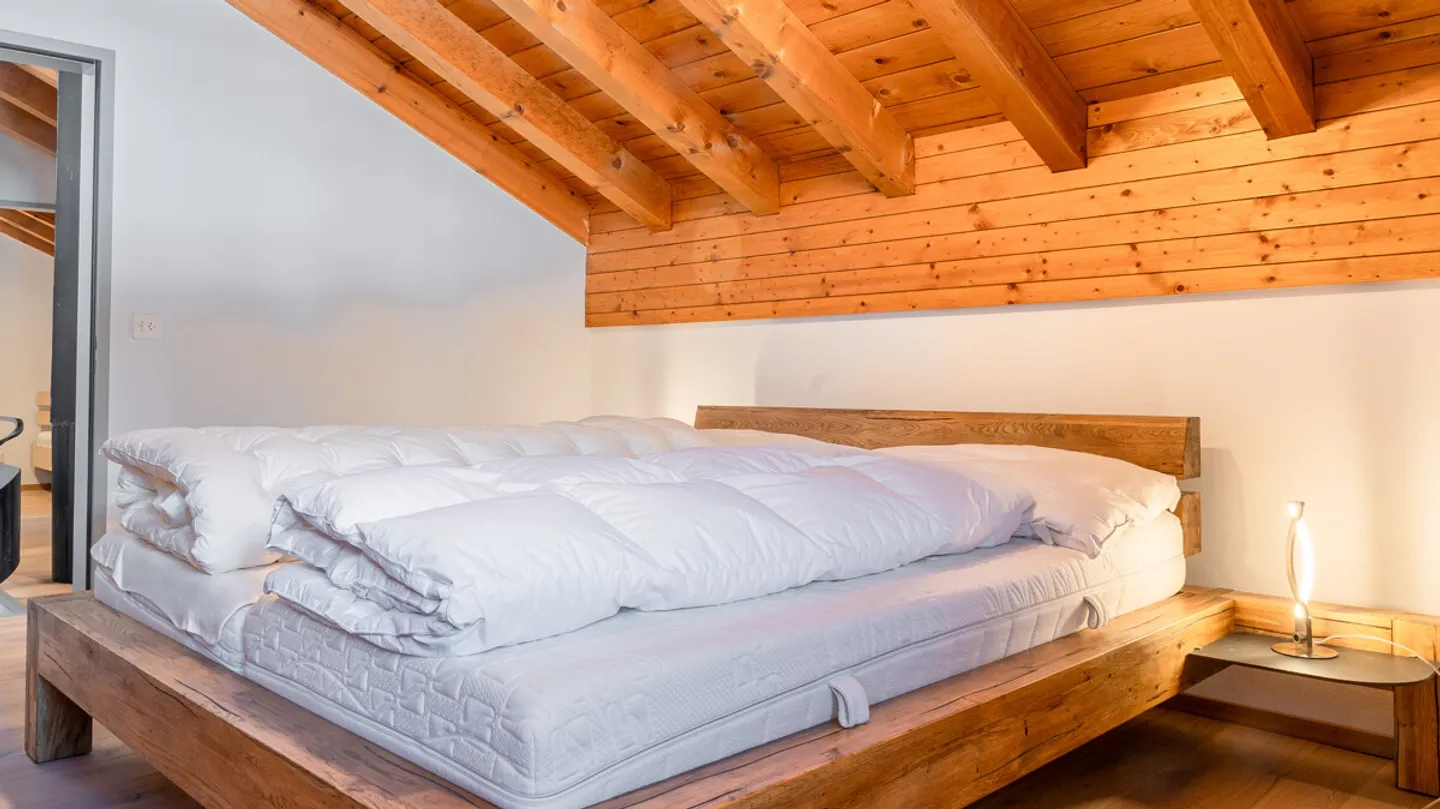 Cozy 3.5-room apartment with a magnificent view of the Walliser mountains - Photo 4 of 9