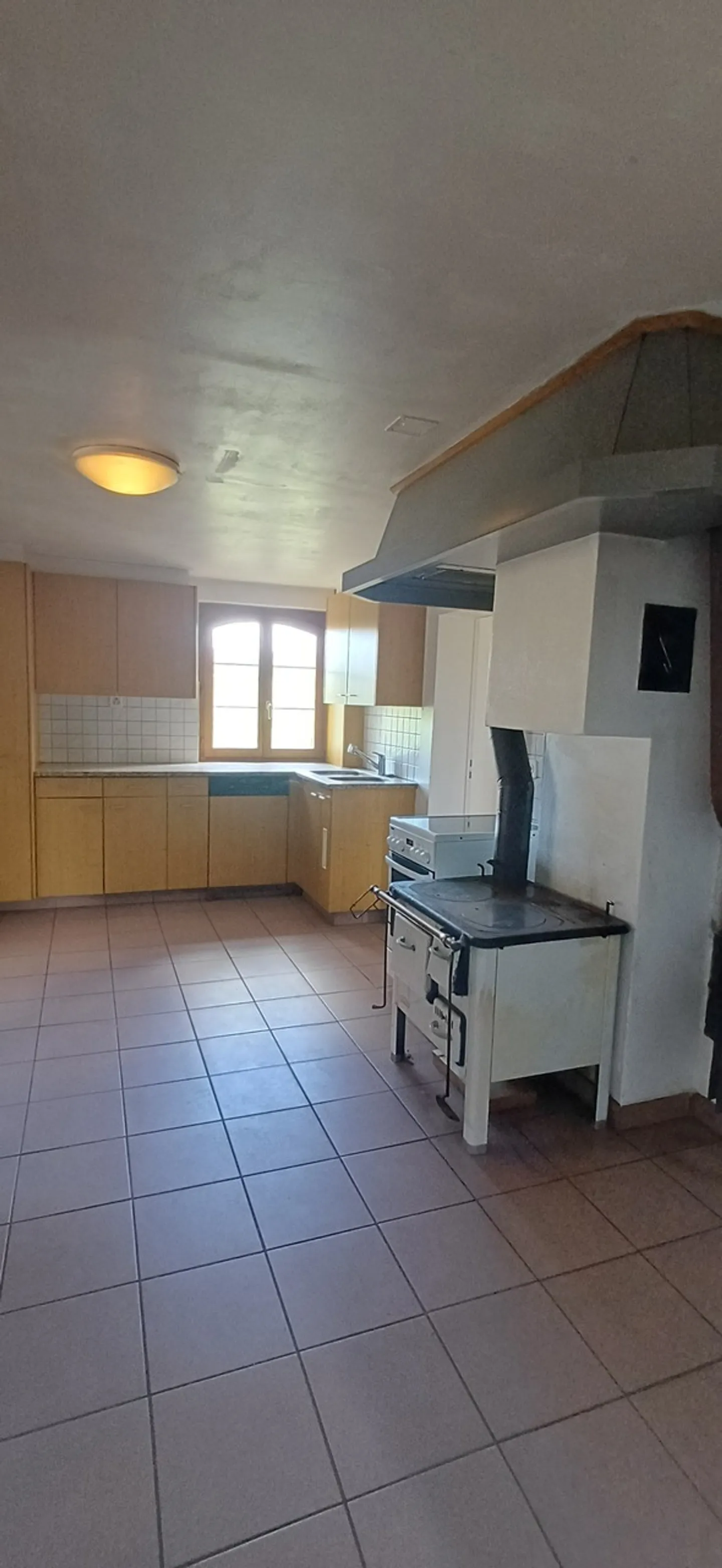 Ferme à grand potentiel. Pour famille ou investisseur. 4700 m2 - Photo 15 sur 15