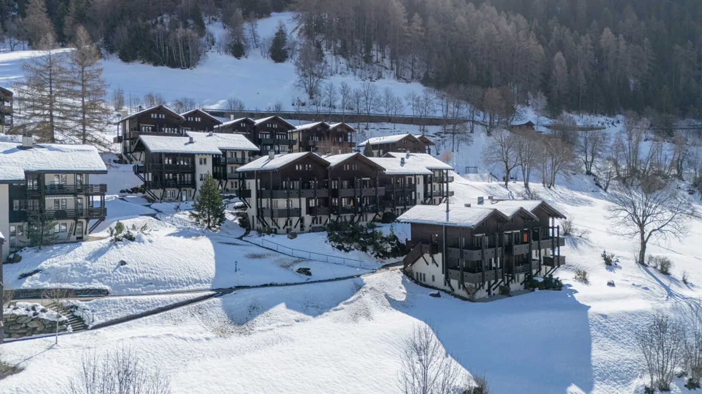 Cozy 3.5-room apartment with a magnificent view of the Walliser mountains - Photo 8 of 9