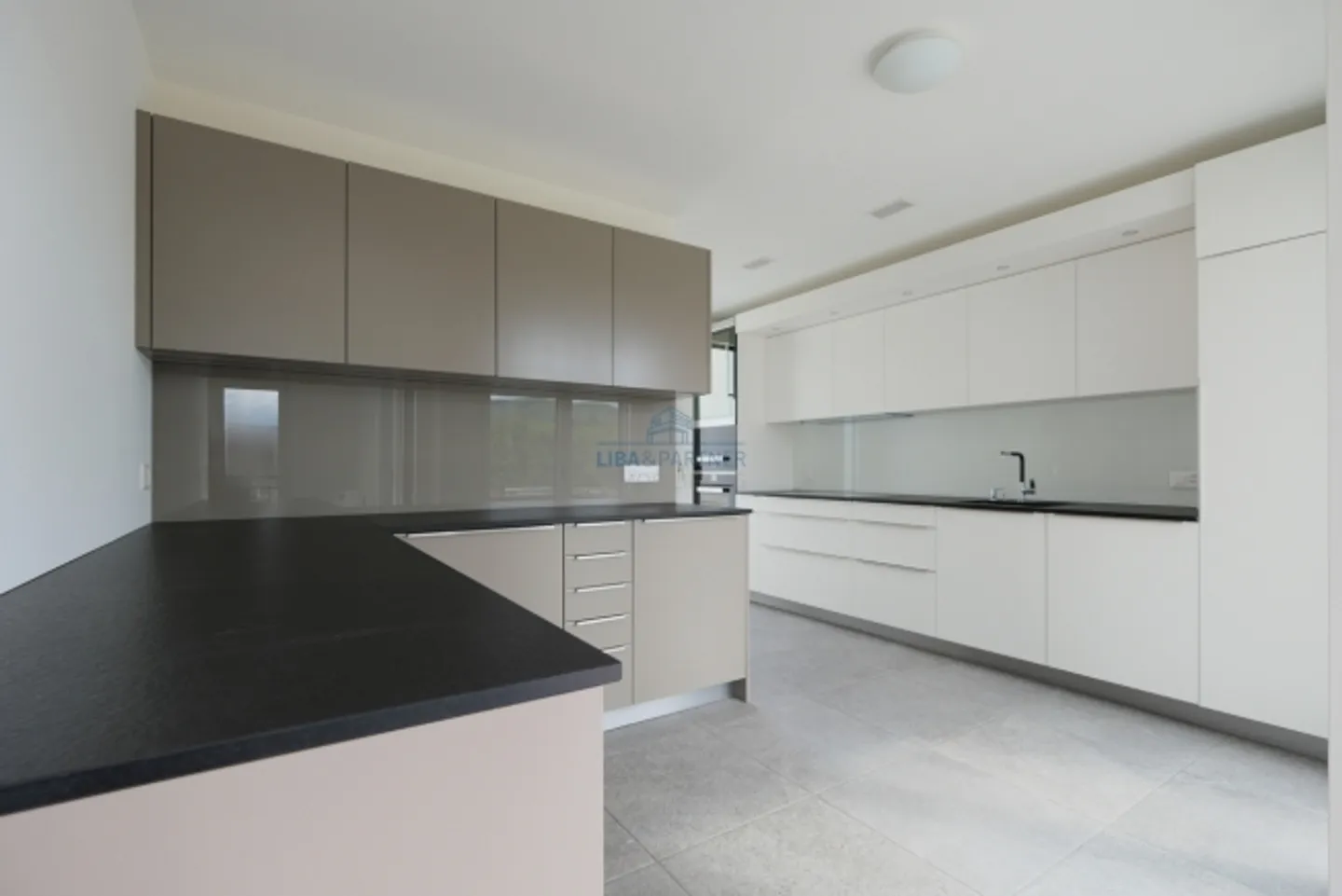 Apartment for sale - Photo 3 of 12