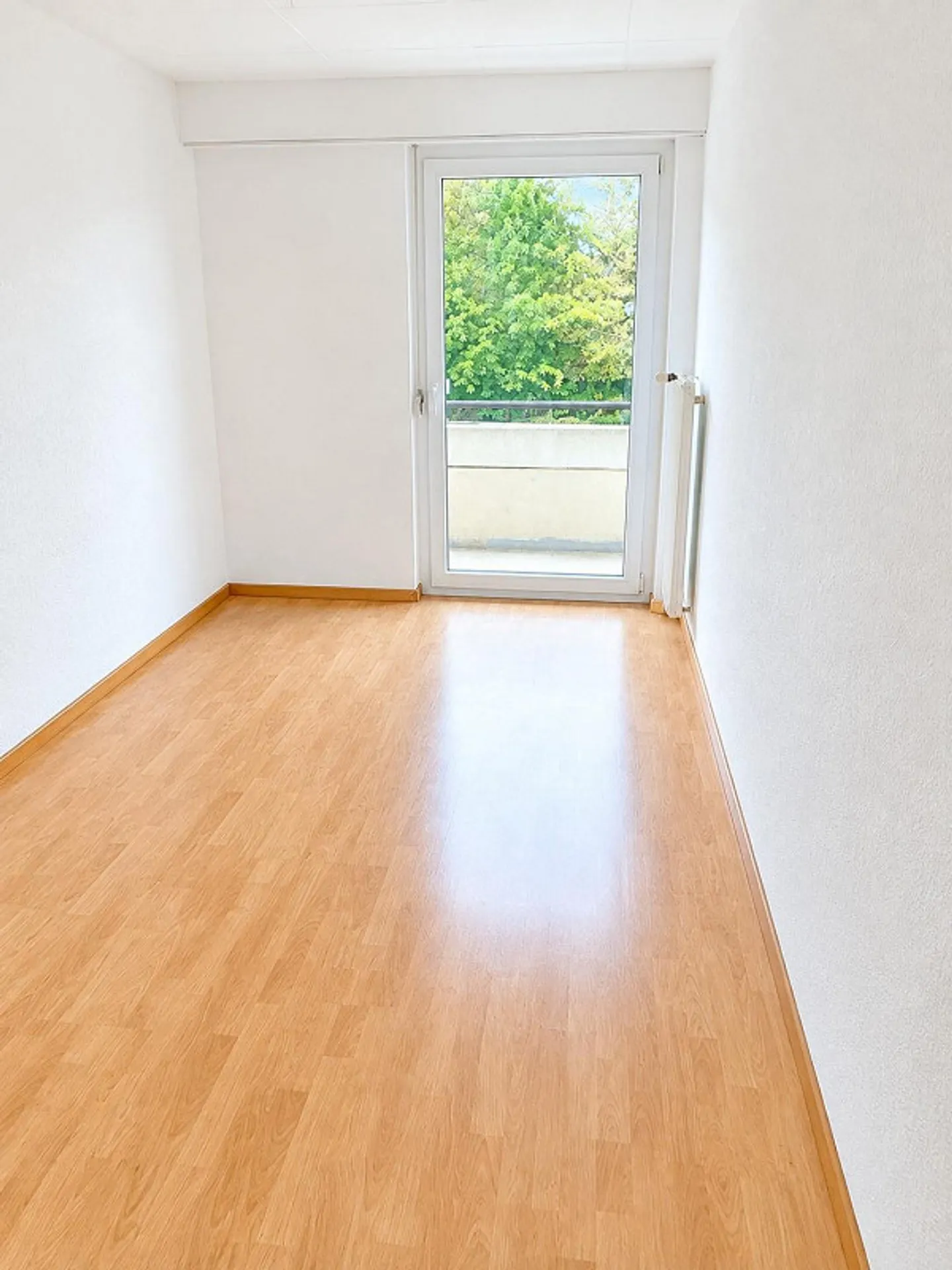 Helles Apartment mit Terrasse - Foto 4 von 5