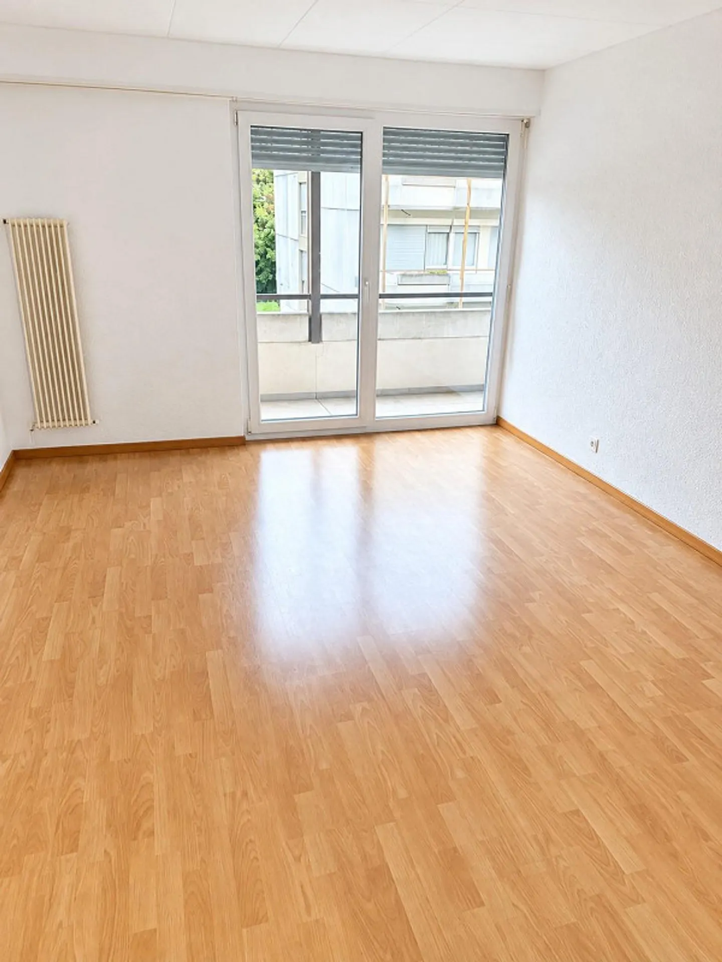 Helles Apartment mit Terrasse - Foto 3 von 5