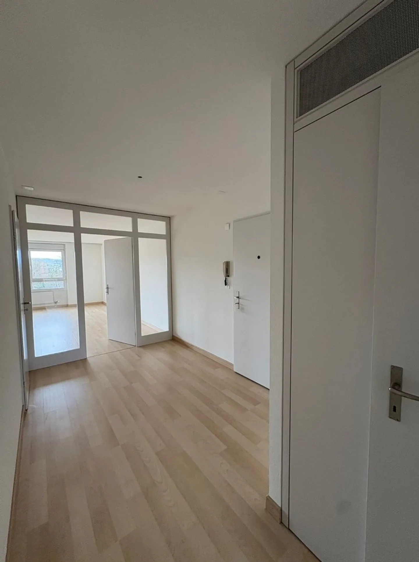 Votre nouveau chez-vous avec vue - 4,5 pièces au 7ème étage de Liebrüti - Photo 5 sur 10