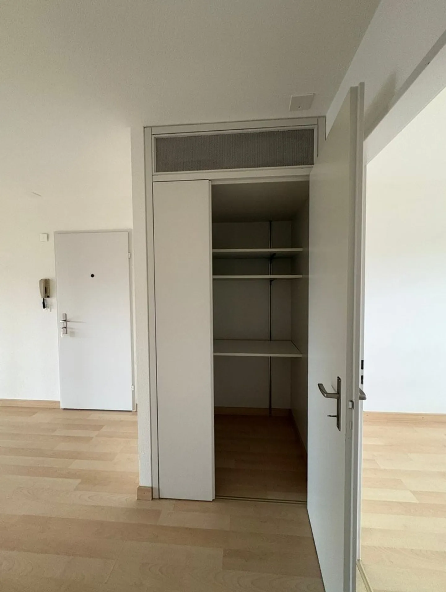 Votre nouveau chez-vous avec vue - 4,5 pièces au 7ème étage de Liebrüti - Photo 10 sur 10