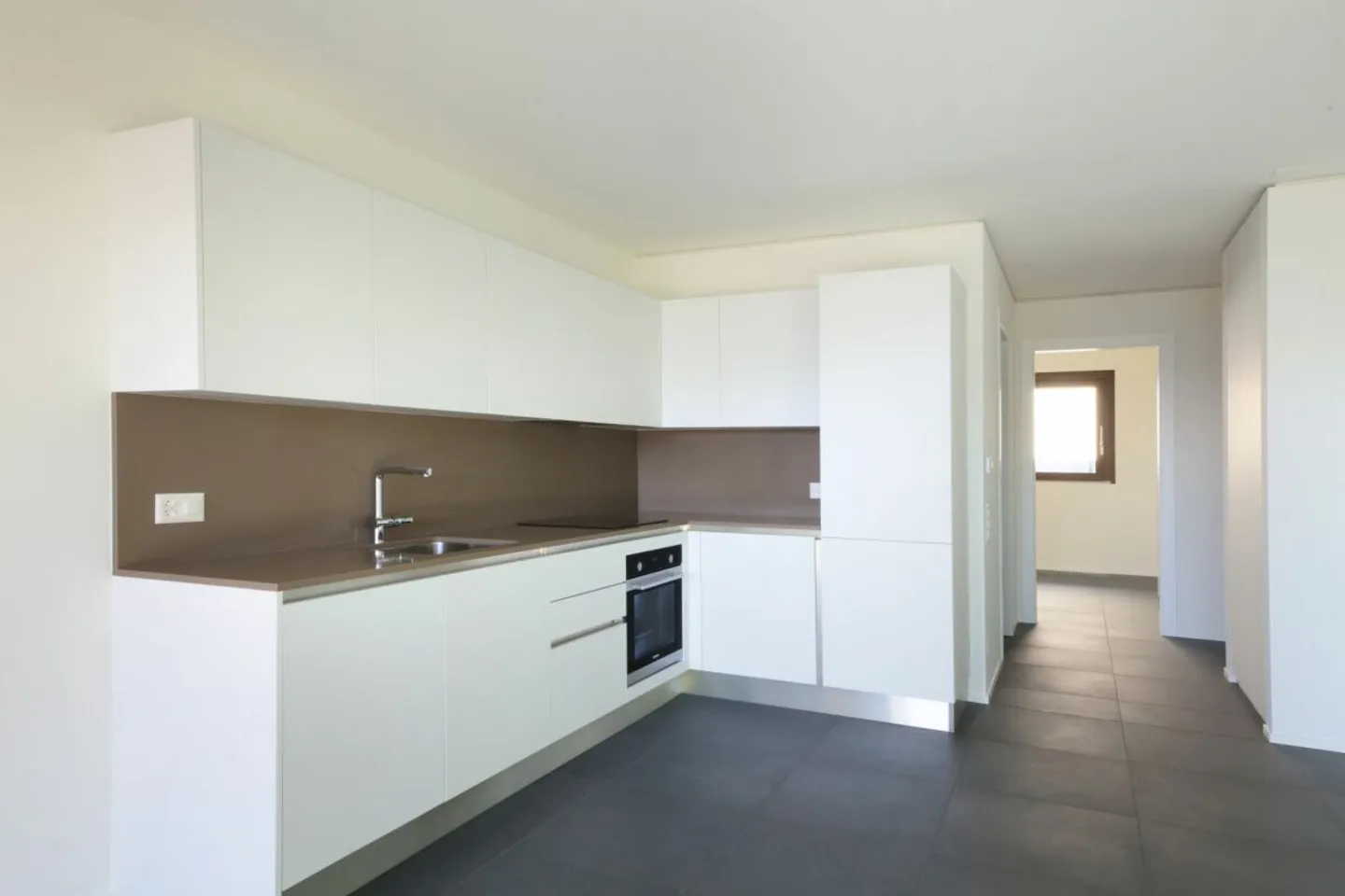 BIOGGIO - Modern and Bright Apartment - Photo 3 of 13