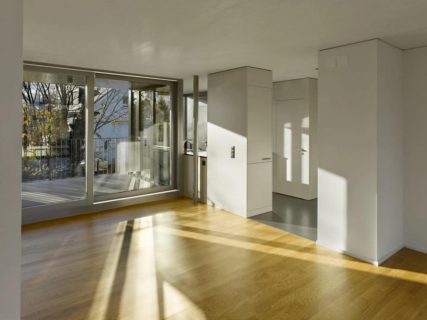 Moderne 4.5-Zimmer-Wohnung zu vermieten! - Foto 4 von 9