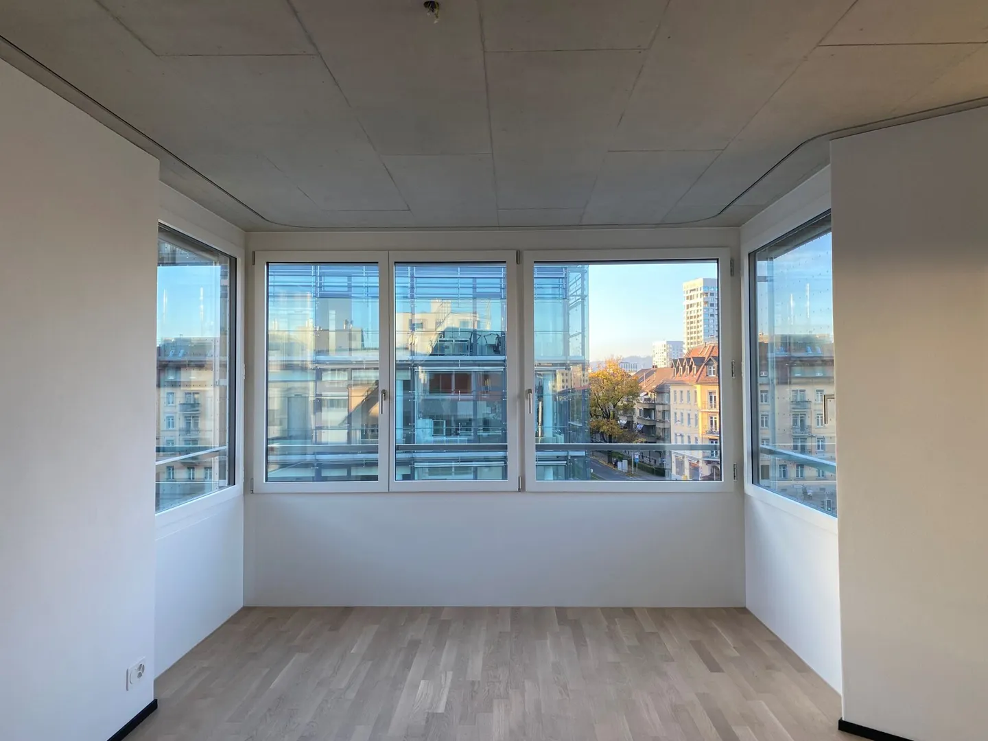 Modern Studio Apartment in Central Location - Photo 1 of 7