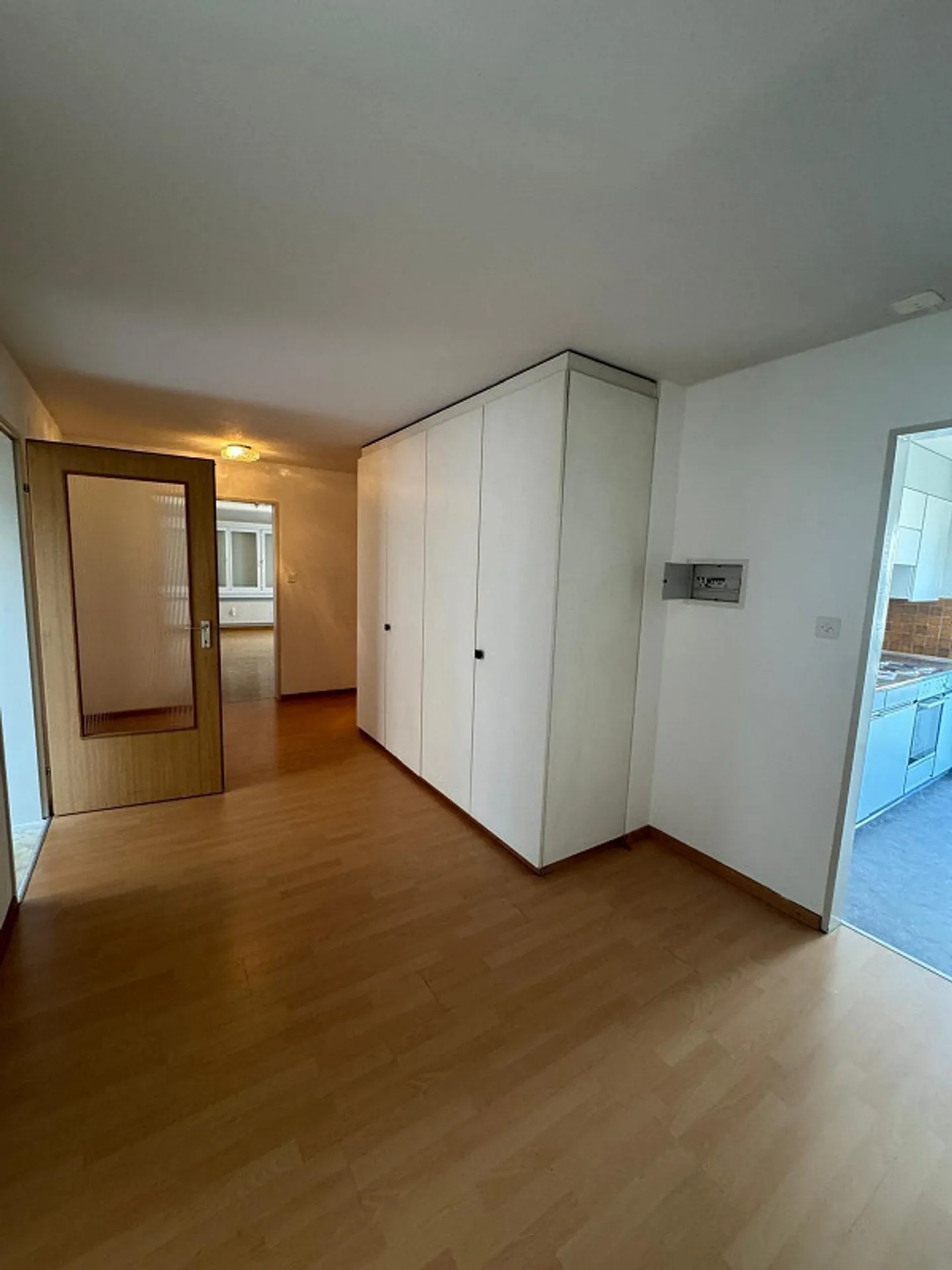 Charmante 3.5 Zimmer Wohnung - Foto 2 von 12