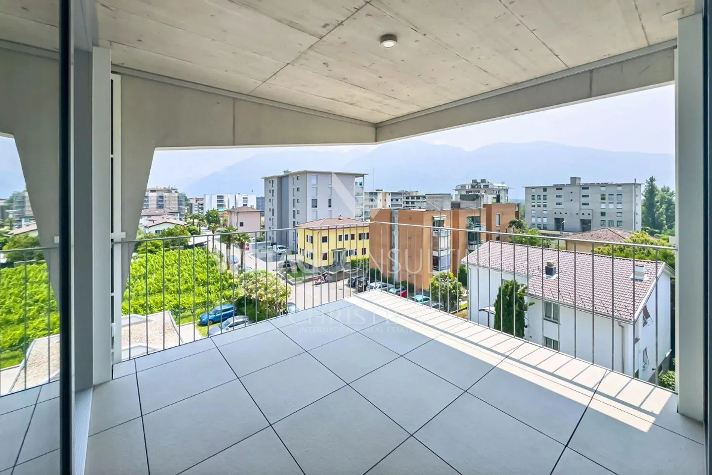 Locarno-Solduno: Modern apartment with covered terrace in a central location for sale - Photo 1 of 11