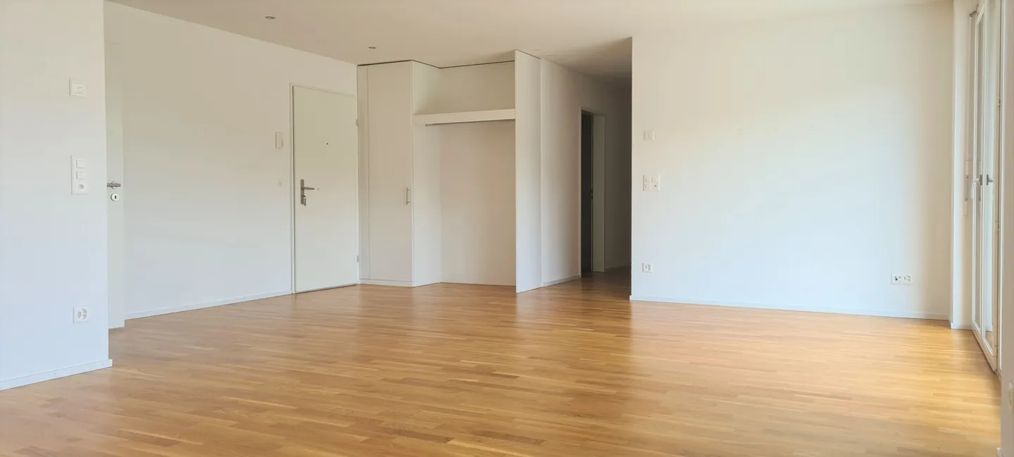 Moderne Attikawohnung mit Balkon - Foto 1 von 7