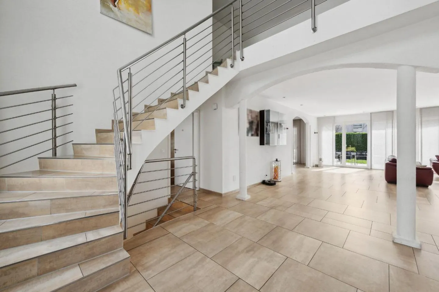 Semi-Detached House, 6.5 Rooms and 5.5 Rooms Under One Roof - Photo 3 of 9