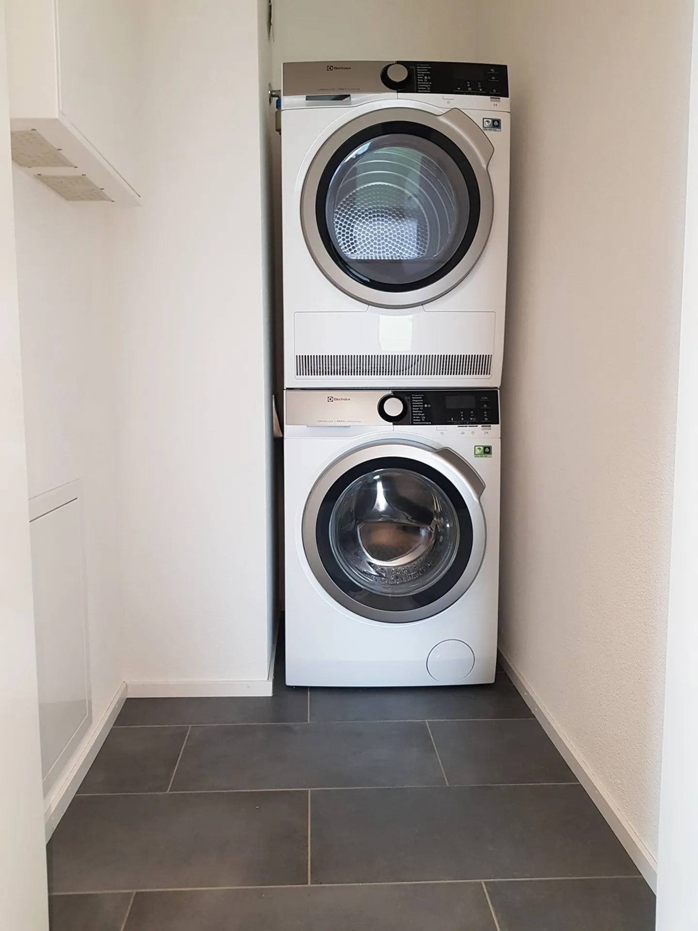 Moderne Attikawohnung mit Balkon - Foto 5 von 7