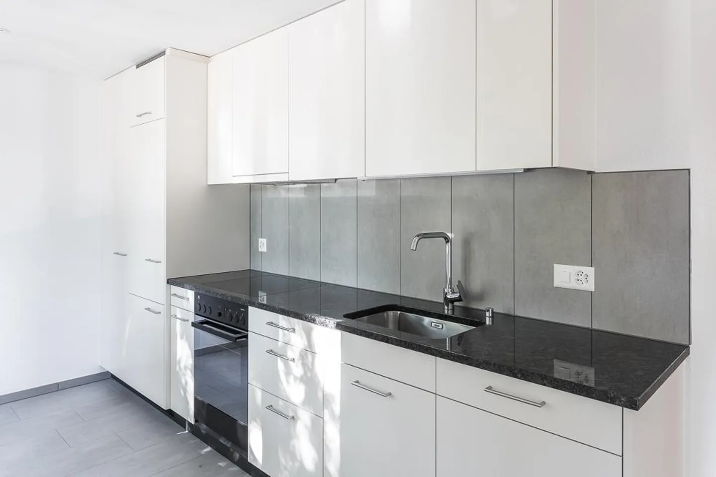 Living in a Quiet Location: 3.5-Room Apartment on the Raised Ground Floor - Photo 4 of 7