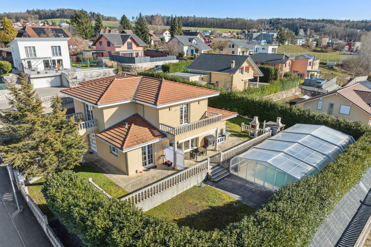 Casa singola in affitto - Foto 1 di 10