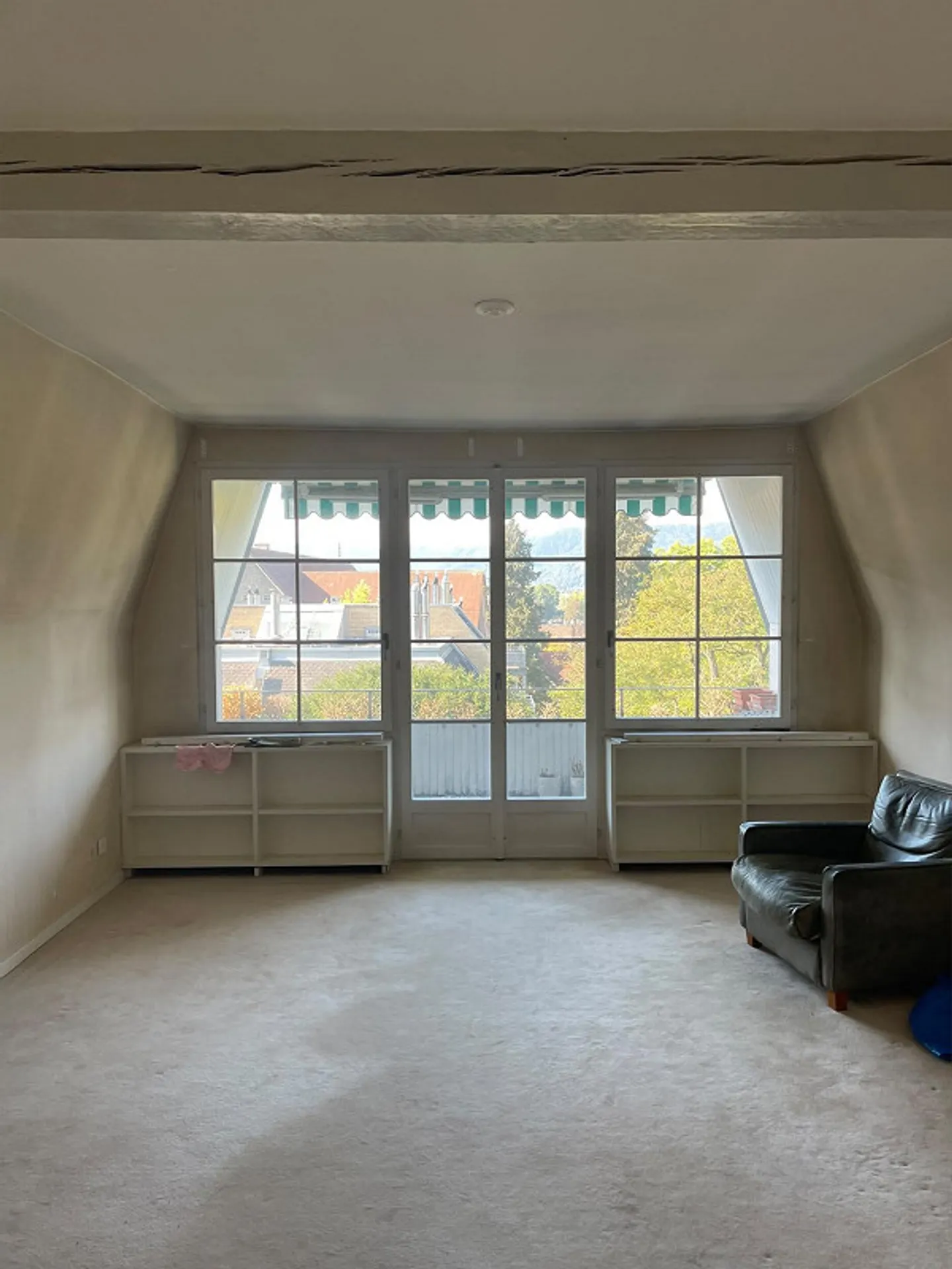 Charmante appartement de 5,5 pièces dans le quartier prisé de Seefeld - limité jusqu'au 31.03.2027 - Photo 2 sur 7