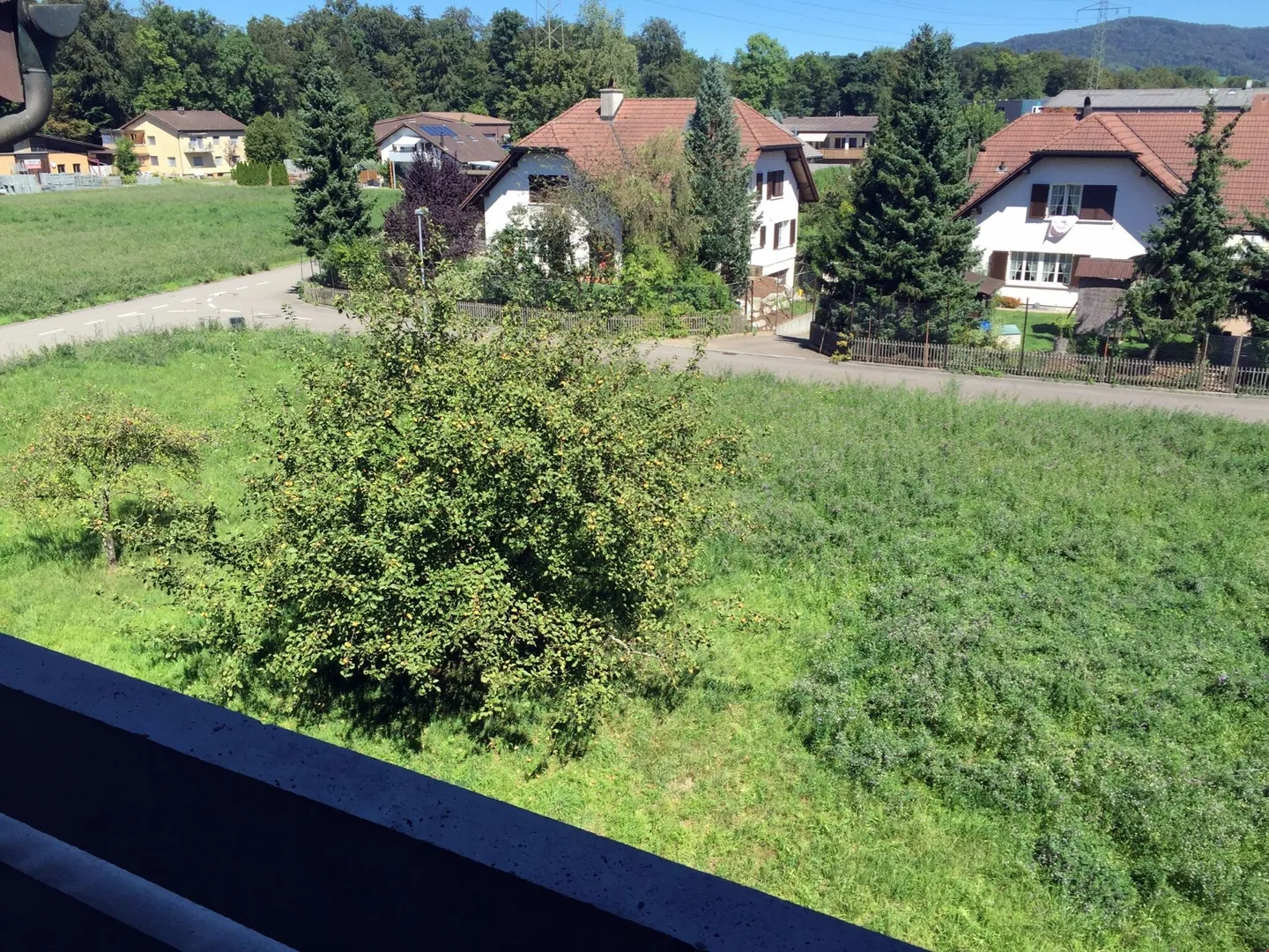 Schöne und preiswerte 4.5 Zimmer Wohnung mit 2 Balkonen - Foto 8 von 11