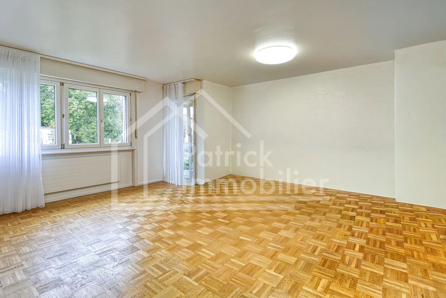 4.5-room apartment on the ground floor - Photo 2 of 12