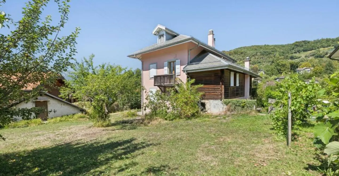 Maison Familiale Charmante avec Jardin - Photo 3 sur 12