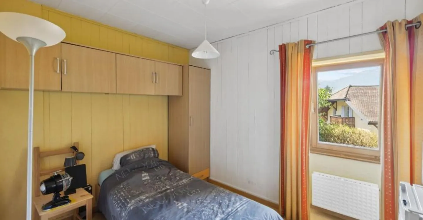 Maison Familiale Charmante avec Jardin - Photo 10 sur 12
