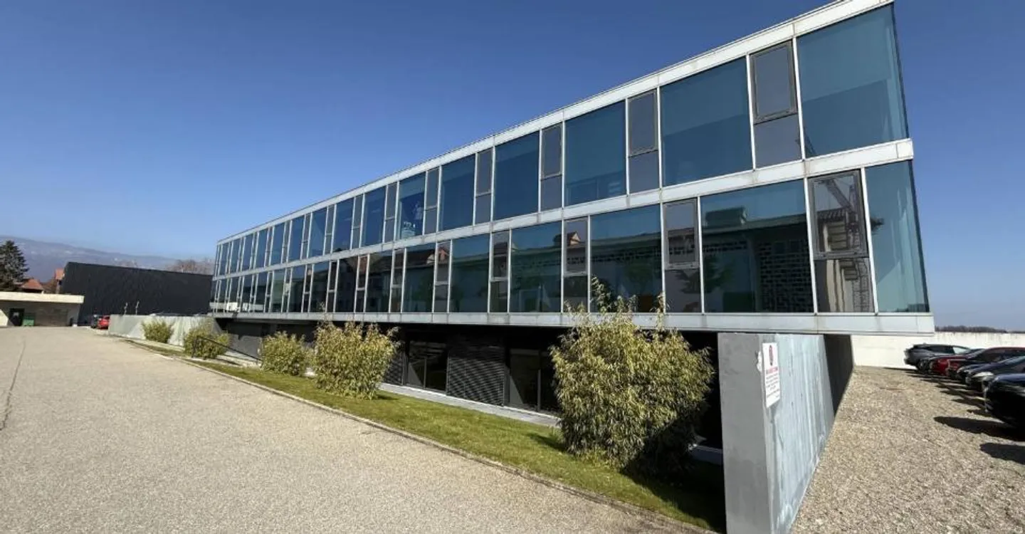 Beautiful divisible offices ideally located - Photo 2 of 5