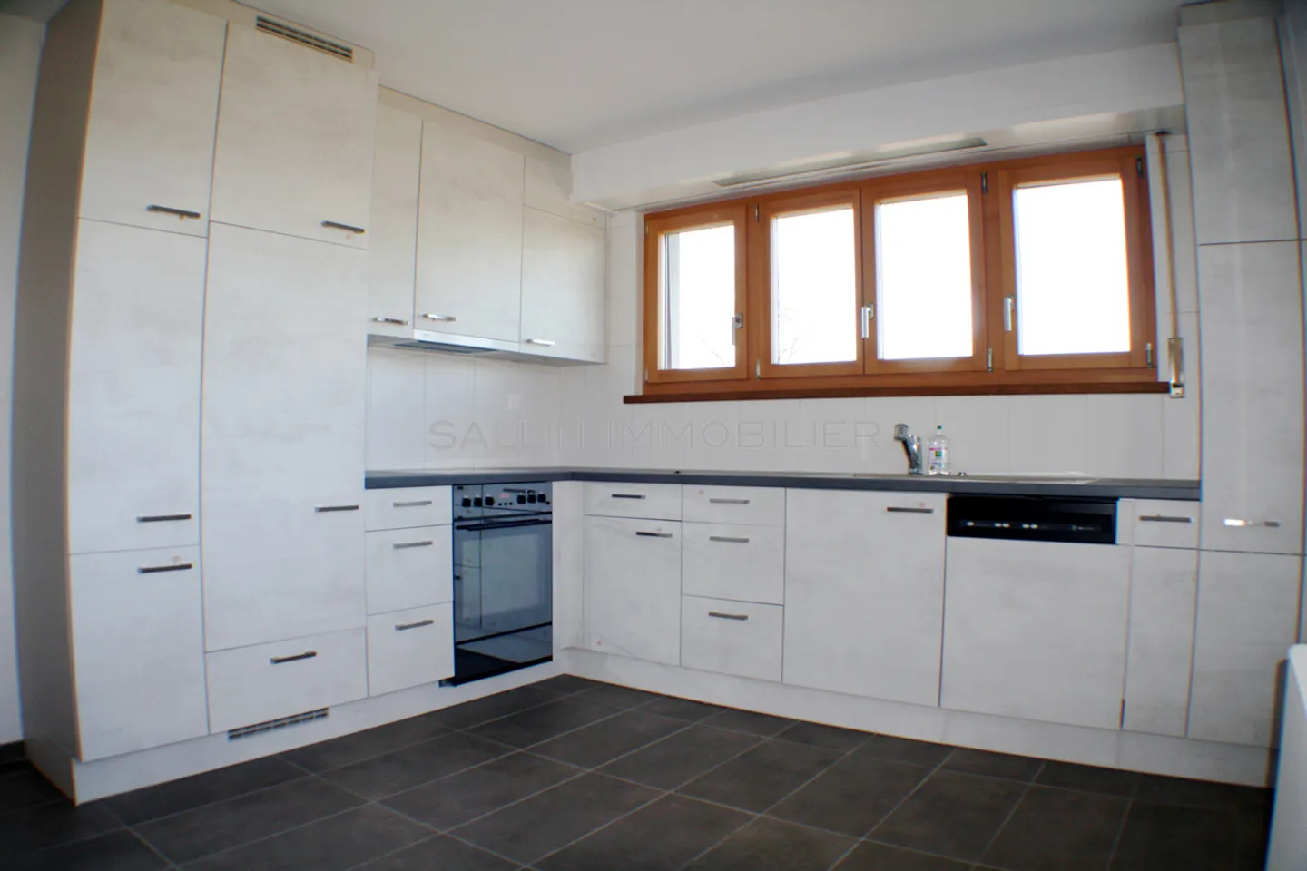 Appartamento in affitto - Foto 4 di 10