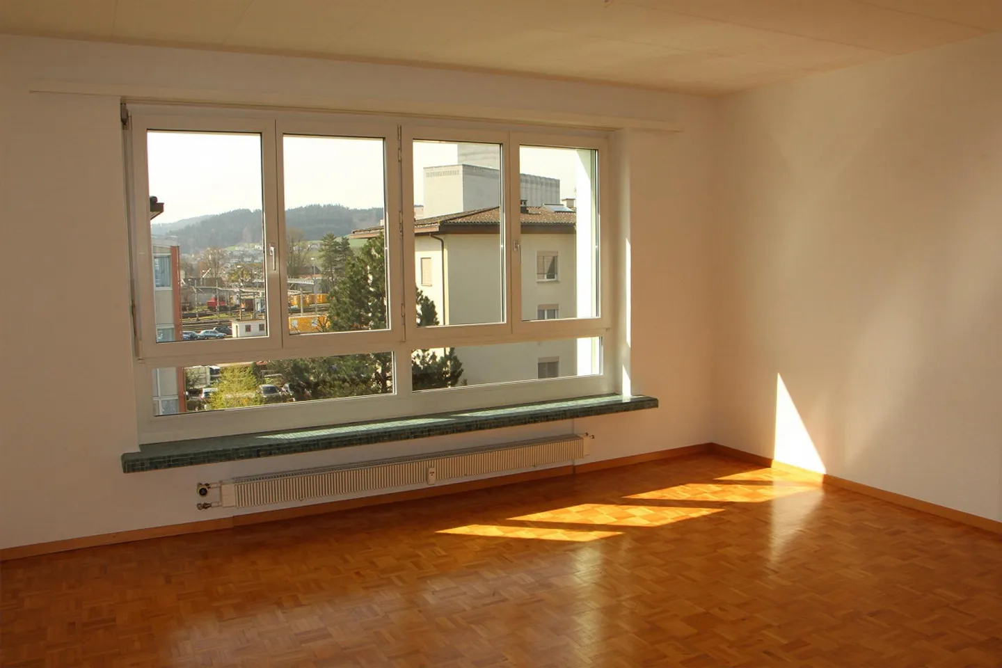 Charming apartment in a quiet location - Photo 4 of 5