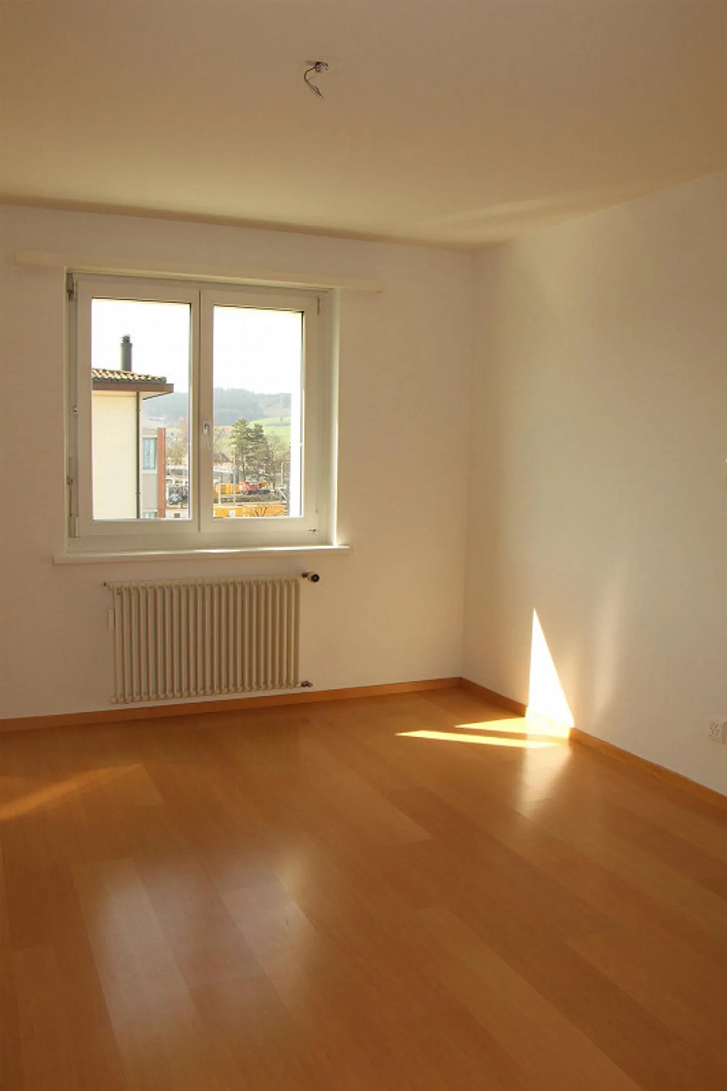 Charming apartment in a quiet location - Photo 5 of 5