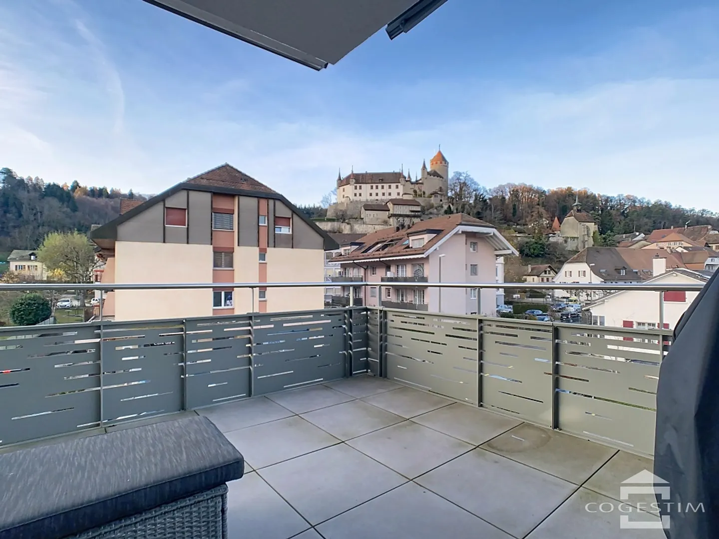 2.5 Room Apartment - Photo 3 of 10