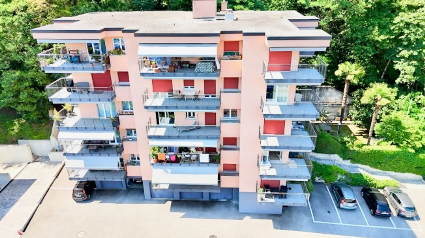 Appartamento vacanze accogliente con vista lago e montagna - Foto 3 di 13