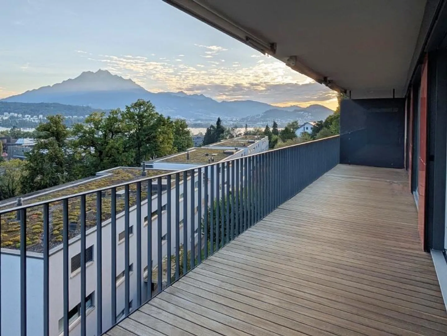 Living with a Dream View - Photo 4 of 9