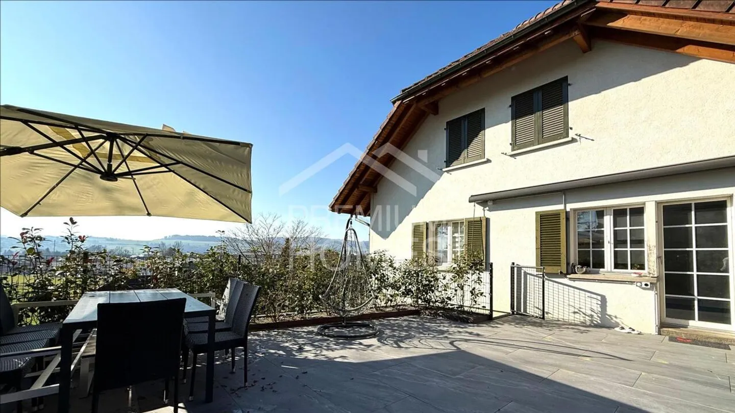 Casa a gradini in affitto - Foto 1 di 12