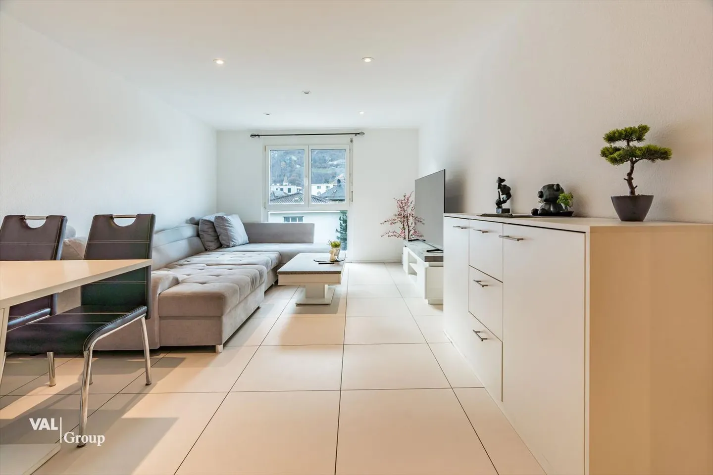 Vivere comodamente in centro vicino a Lonza e alla stazione - Foto 2 di 12